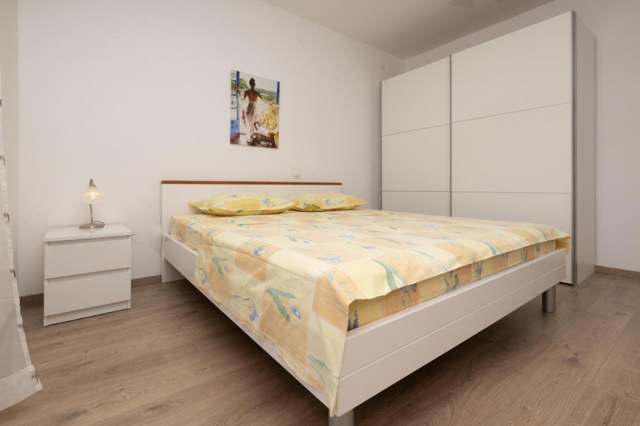 Family Apartments - Guesthouse Vranjes Makarska Ngoại thất bức ảnh