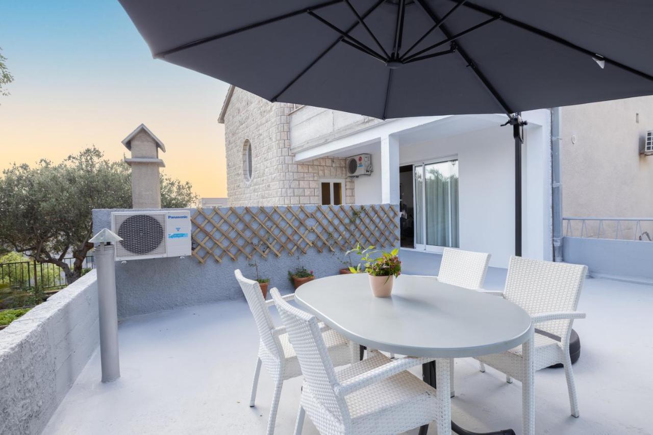 Family Apartments - Guesthouse Vranjes Makarska Ngoại thất bức ảnh