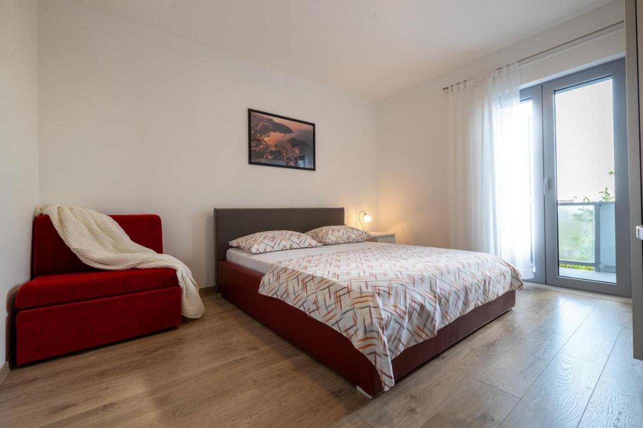 Family Apartments - Guesthouse Vranjes Makarska Ngoại thất bức ảnh