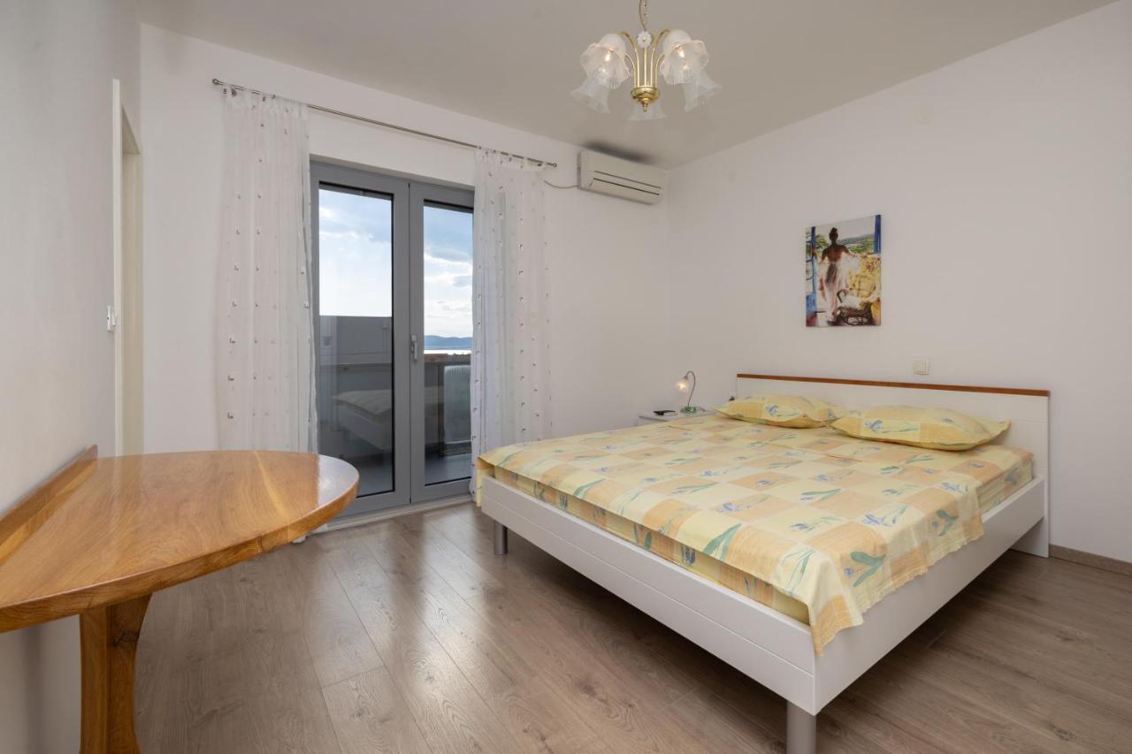 Family Apartments - Guesthouse Vranjes Makarska Ngoại thất bức ảnh