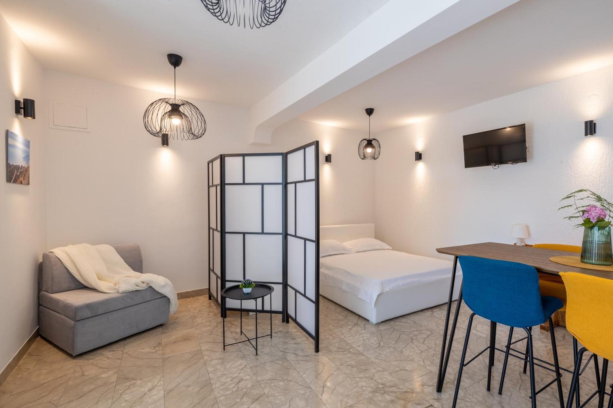 Family Apartments - Guesthouse Vranjes Makarska Phòng bức ảnh