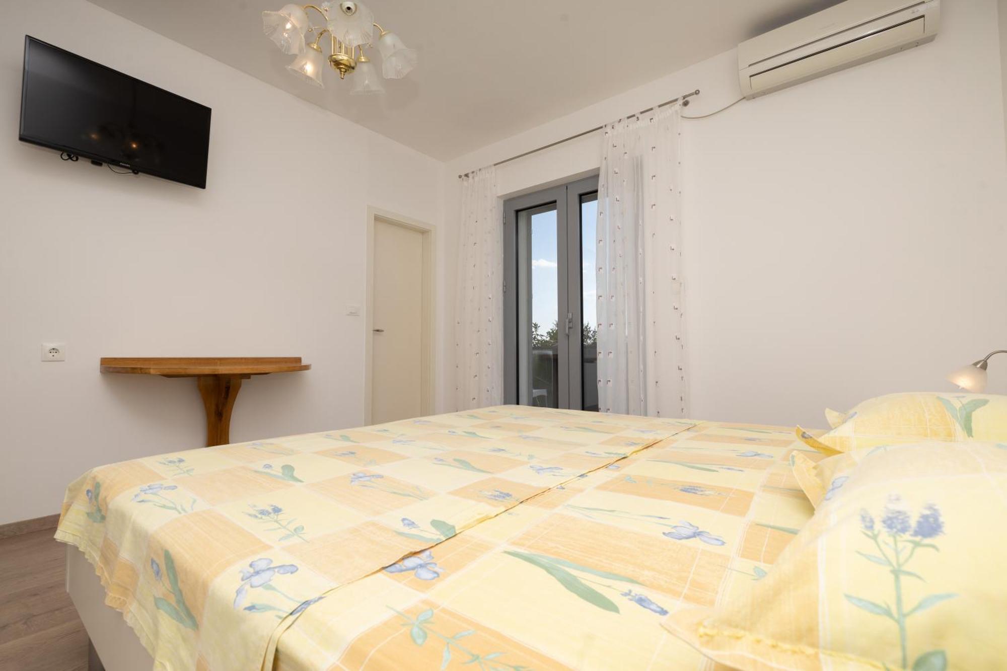 Family Apartments - Guesthouse Vranjes Makarska Phòng bức ảnh