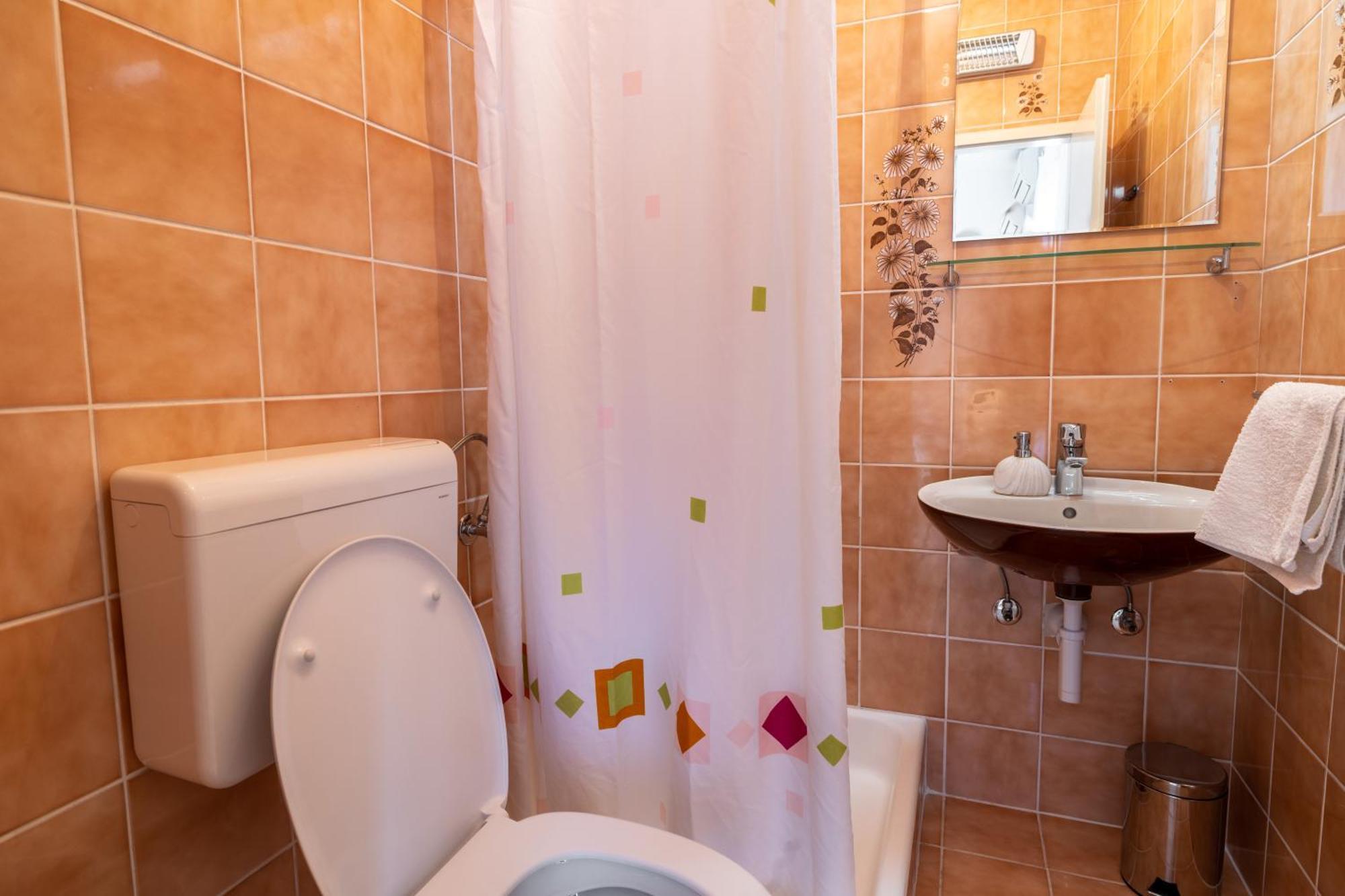 Family Apartments - Guesthouse Vranjes Makarska Phòng bức ảnh