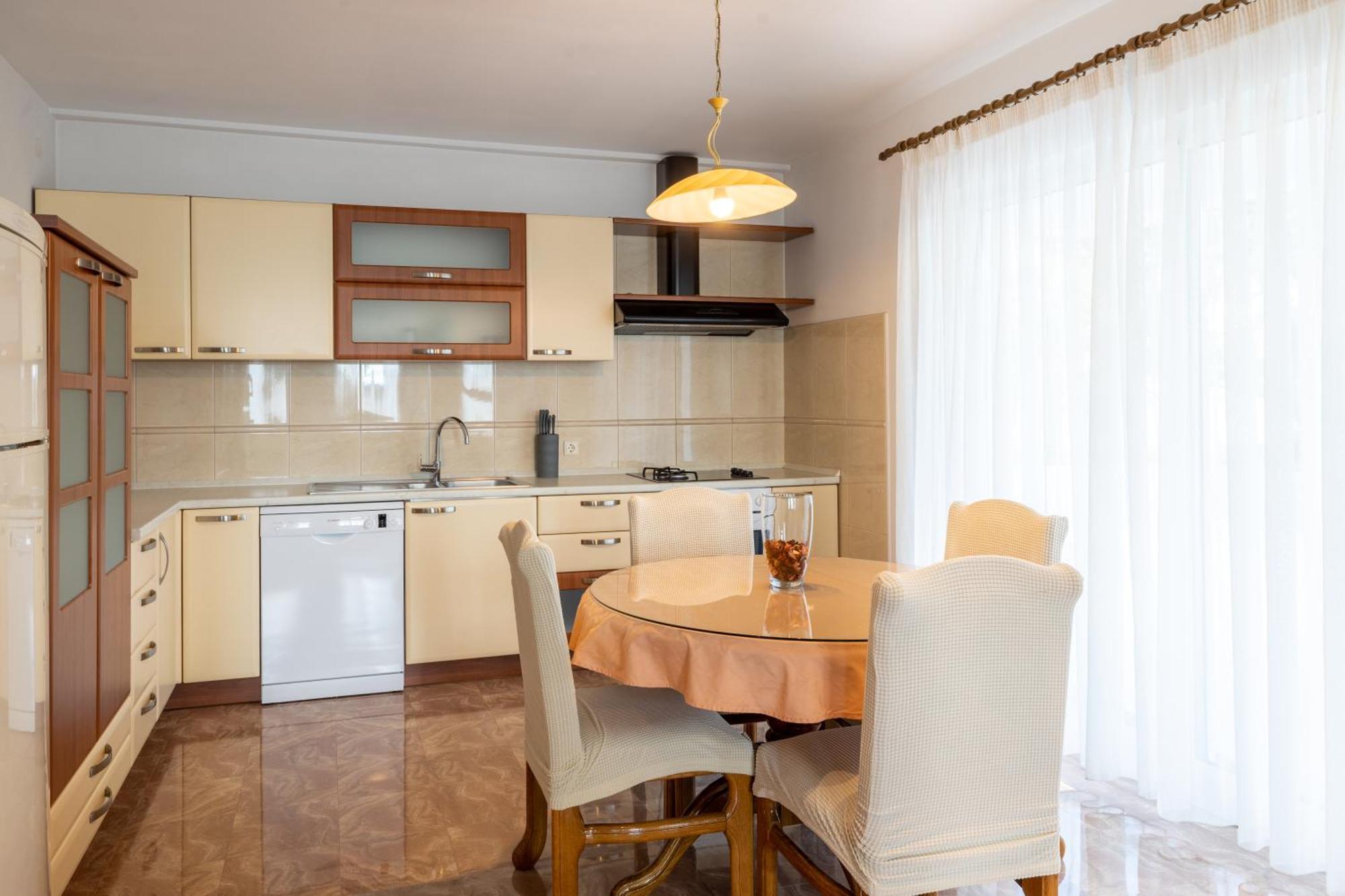 Family Apartments - Guesthouse Vranjes Makarska Phòng bức ảnh